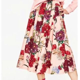 ザラ(ZARA)の人気完売 ❤︎ ZARA ❤︎ 花柄 ミモレ丈 フレア スカート Size S(ロングスカート)