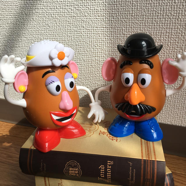 Disney(ディズニー)のMr&Mrs ポテトヘッド 置物 エンタメ/ホビーのおもちゃ/ぬいぐるみ(キャラクターグッズ)の商品写真