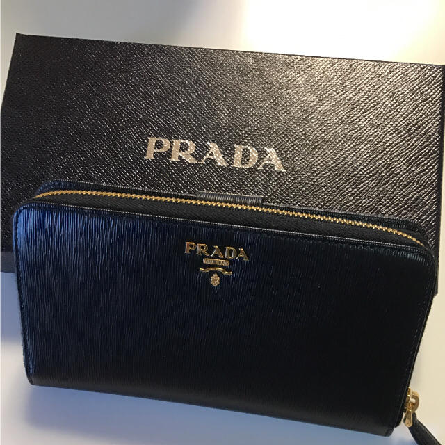 超ポイント祭?期間限定】 PRADA - 由衣菜 PRADA プラダ 長財布 美品