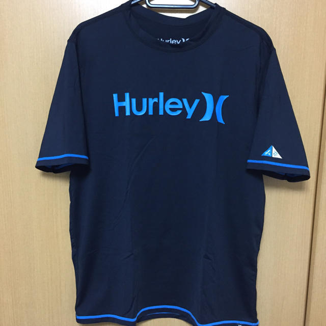 Hurley(ハーレー)のHurley ラッシュガード ブラック メンズのトップス(Tシャツ/カットソー(半袖/袖なし))の商品写真