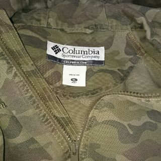 コロンビア(Columbia)のColumbia ジャケット マウンテンパーカー アウター 迷彩(マウンテンパーカー)