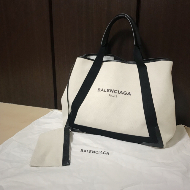 BALENCIAGA BAG(バレンシアガバッグ)のバレンシアガ トートM【正規店購入】 メンズのバッグ(トートバッグ)の商品写真