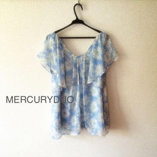 マーキュリーデュオ(MERCURYDUO)の値下げMERCURYDUO花柄BL(シャツ/ブラウス(半袖/袖なし))