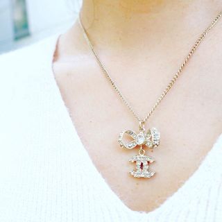 シャネル(CHANEL)の【美品】シャネル ココマーク リボン ネックレス (ネックレス)