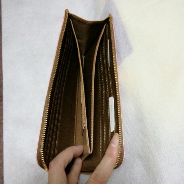 LAZY SUSAN(レイジースーザン)のレイジースーザン　ピンクの財布 レディースのファッション小物(財布)の商品写真