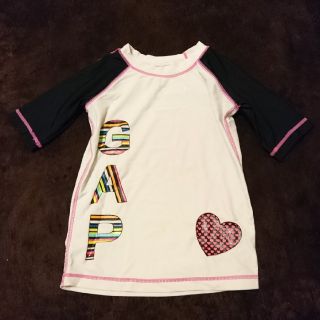 ギャップ(GAP)の120  GAP キッズ ラッシュガード(水着)