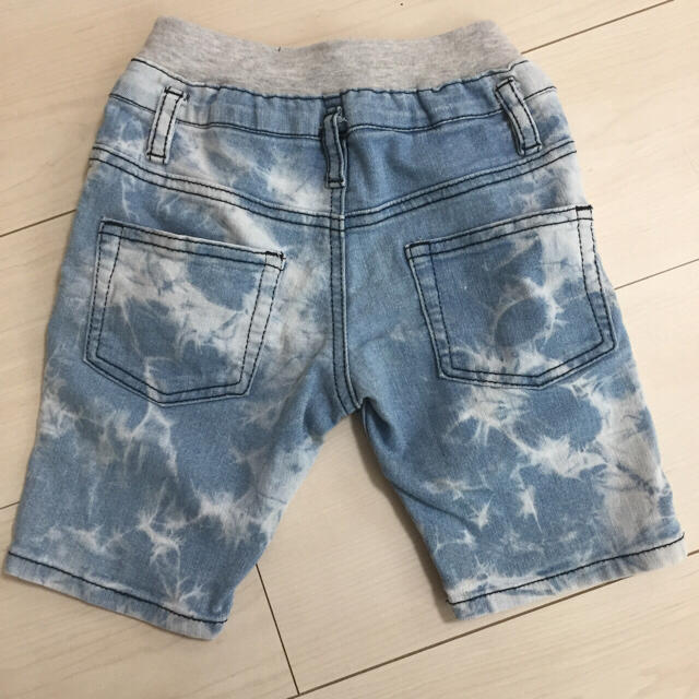 ハーフ丈 ジーパン 90サイズ キッズ/ベビー/マタニティのキッズ服男の子用(90cm~)(パンツ/スパッツ)の商品写真