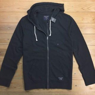 アバクロンビーアンドフィッチ(Abercrombie&Fitch)の新品【メンズXXL】★アバクロ★ウォッシュ加工薄手ジップパーカー/グレー/無地(パーカー)