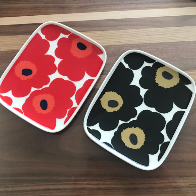 marimekko(マリメッコ)のお値下げ！新品 マリメッコ ウニッコ  プレート&ボウルセット インテリア/住まい/日用品のキッチン/食器(食器)の商品写真