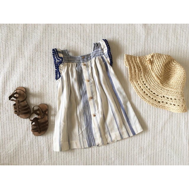 ZARA KIDS(ザラキッズ)の美品☆ZARA☆マルチストライプフリルワンピース 18〜24m 92㎝ 9095 キッズ/ベビー/マタニティのキッズ服女の子用(90cm~)(ワンピース)の商品写真