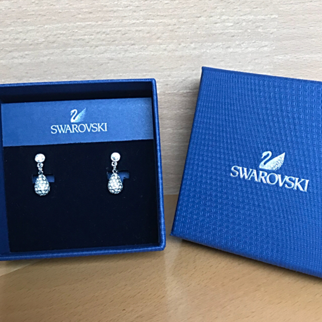 SWAROVSKI(スワロフスキー)の正規品 SWAROVSKI  HELOISEクリップイヤリング レディースのアクセサリー(イヤリング)の商品写真