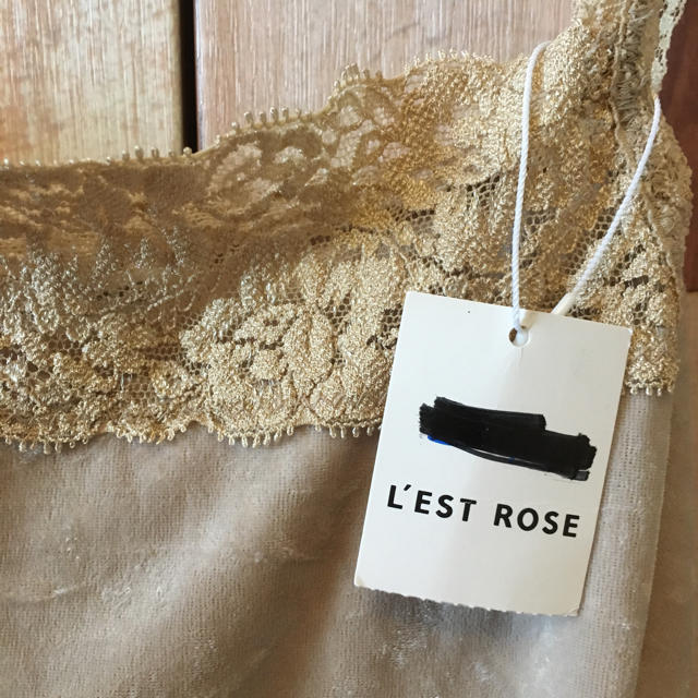 L'EST ROSE(レストローズ)のL’EST ROSE  キャミソール タグ付き レディースのトップス(キャミソール)の商品写真