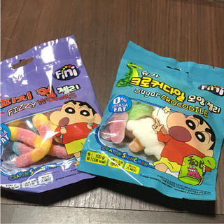 韓国 クレヨンしんちゃんのグミ 100g 2袋 フリマアプリ ラクマ