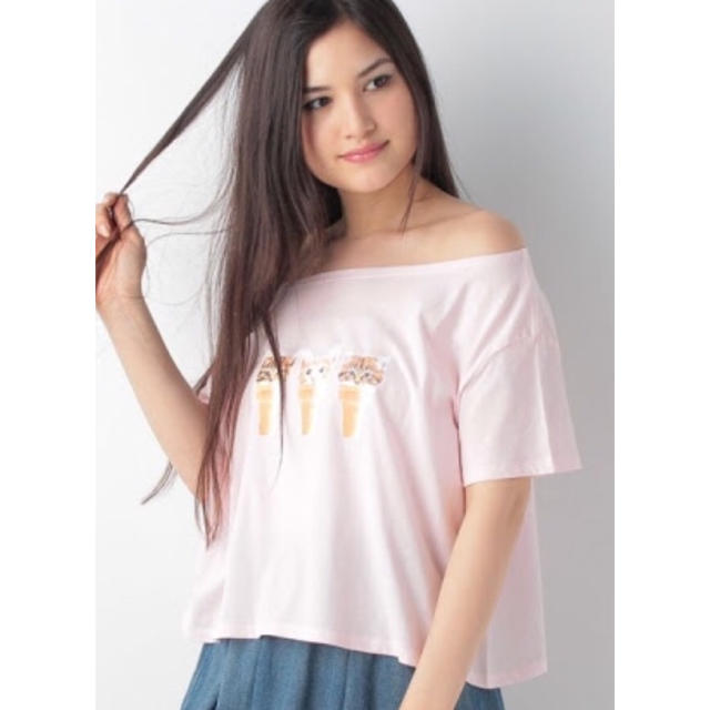 WEGO(ウィゴー)のWEGO オフショルTシャツ レディースのトップス(Tシャツ(半袖/袖なし))の商品写真