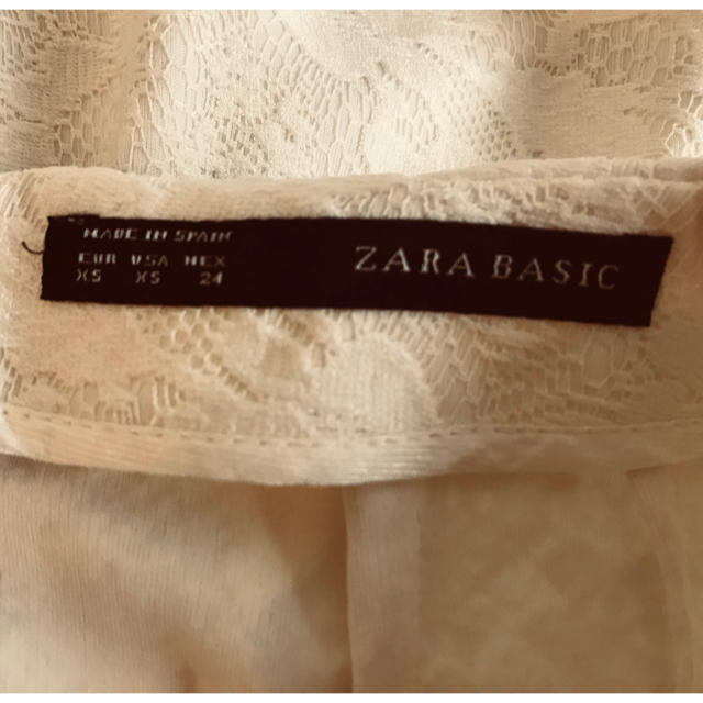 ZARA(ザラ)の 【KiKi様専用】ZARA タイト レース スカート ホワイト アイボリー レディースのスカート(ひざ丈スカート)の商品写真