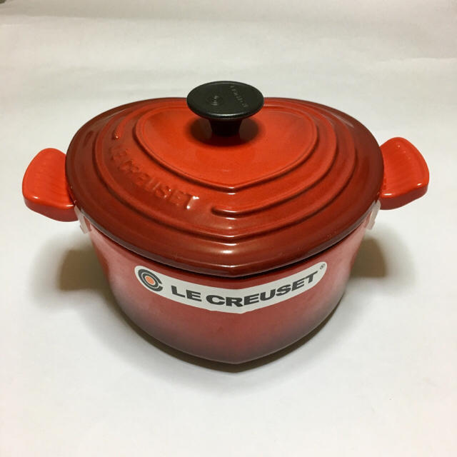 在庫僅少】 LE CREUSET - 【未使用】ル・クルーゼココットダムール19cmチェリーレッド 鍋/フライパン 在庫僅少】 LE CREUSET - 【未使用】ル・クルーゼココットダムール19cmチェリーレッド 鍋/フライパン