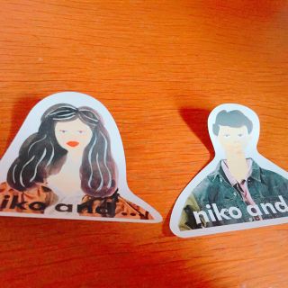 ニコアンド(niko and...)のniko and..ステッカー(ノベルティグッズ)