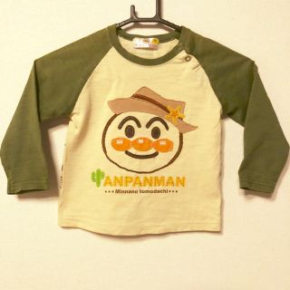 アンパンマン(アンパンマン)のアップリケこ可愛い、アンパンマンロンTです。今の季節にぴったり！(Tシャツ/カットソー)