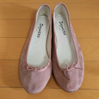 レペット(repetto)の美品☆repetto スエードピンクベージュ 39(バレエシューズ)