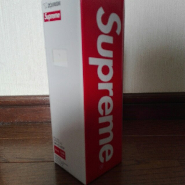 Supreme(シュプリーム)のSupreme x Zojirushi stainless steel mag インテリア/住まい/日用品のキッチン/食器(タンブラー)の商品写真