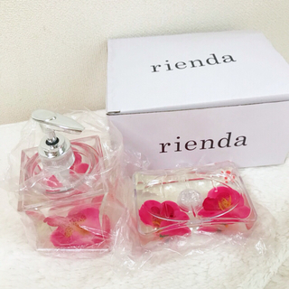 リエンダ(rienda)の未使用新品リエンダ Rienda ノベルティ♡ソープディスペンサー＆トレイセット(タオル/バス用品)