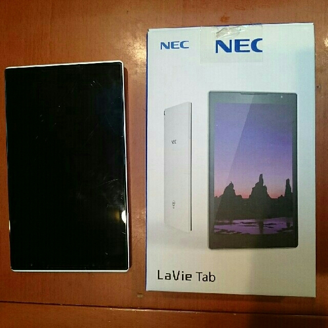 NEC(エヌイーシー)の【ジャンク品】NEC LaVie Tab S　PC-TS708T1W スマホ/家電/カメラのPC/タブレット(タブレット)の商品写真