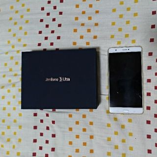 エイスース(ASUS)のzenfone3 ultra(スマートフォン本体)