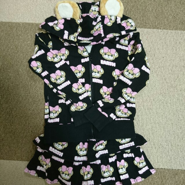 EARTHMAGIC(アースマジック)のアースマジック130センチ セットアップ キッズ/ベビー/マタニティのキッズ服女の子用(90cm~)(ジャケット/上着)の商品写真