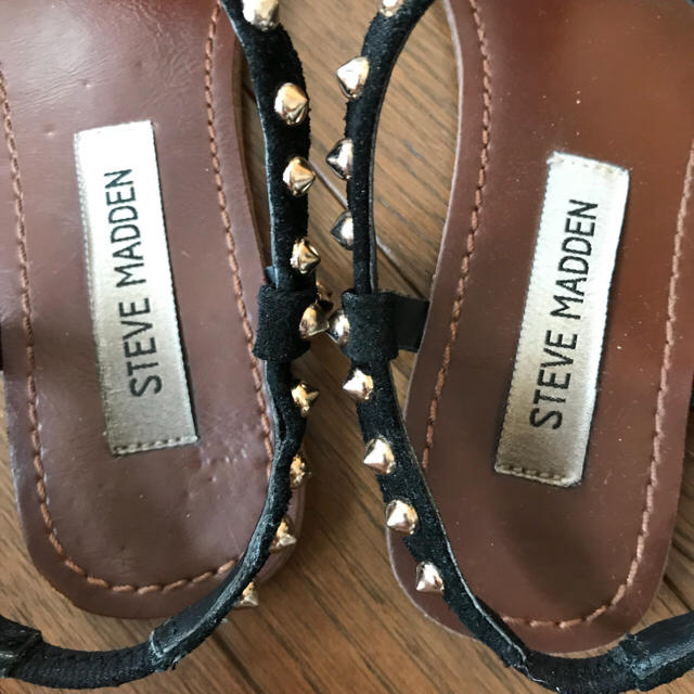 Steve Madden(スティーブマデン)の☆ HIYOKO様専用 STEAVE MADDEN スタッズ サンダル レディースの靴/シューズ(サンダル)の商品写真