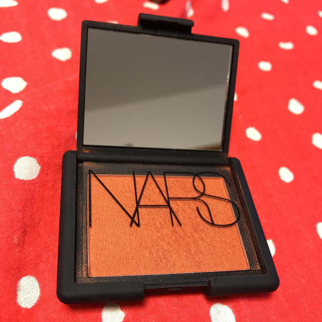 NARS(ナーズ)の【NARS】チーク タージマハル コスメ/美容のベースメイク/化粧品(チーク)の商品写真