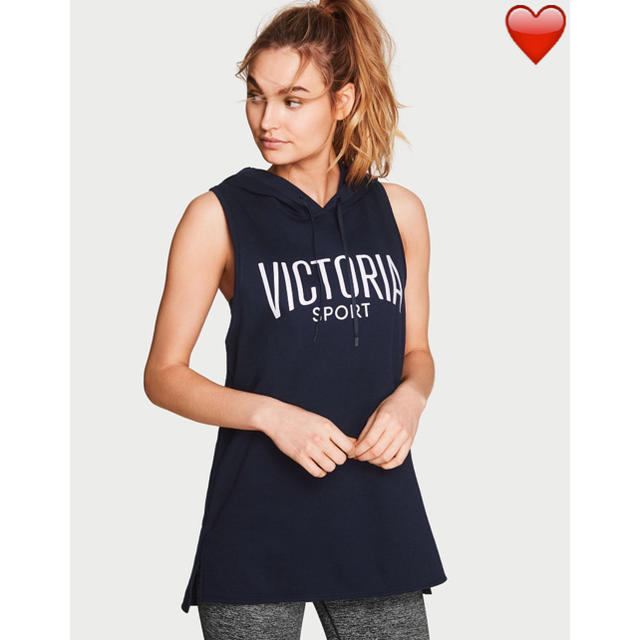 Victoria's Secret(ヴィクトリアズシークレット)の★Victoria's Secret★Sport ★フード付き スポーツ/アウトドアのトレーニング/エクササイズ(トレーニング用品)の商品写真