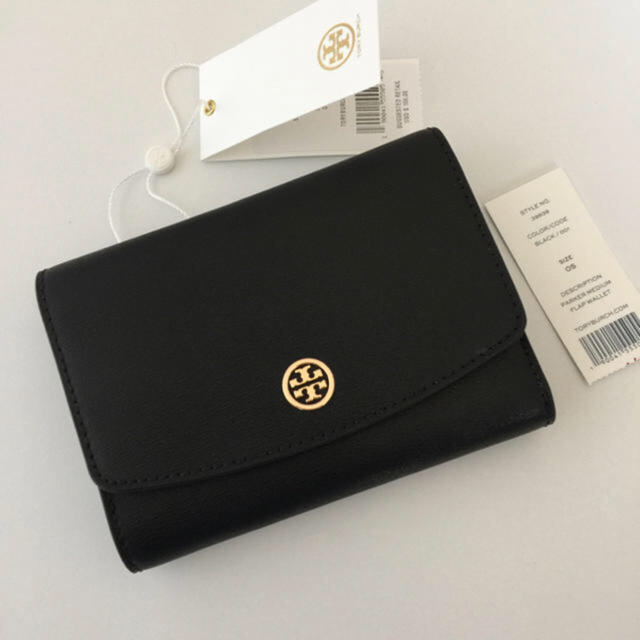 Tory Burch(トリーバーチ)のTORY BURCH 折り財布 ブラック 黒 パーカー 二つ折り財布 レディースのファッション小物(財布)の商品写真