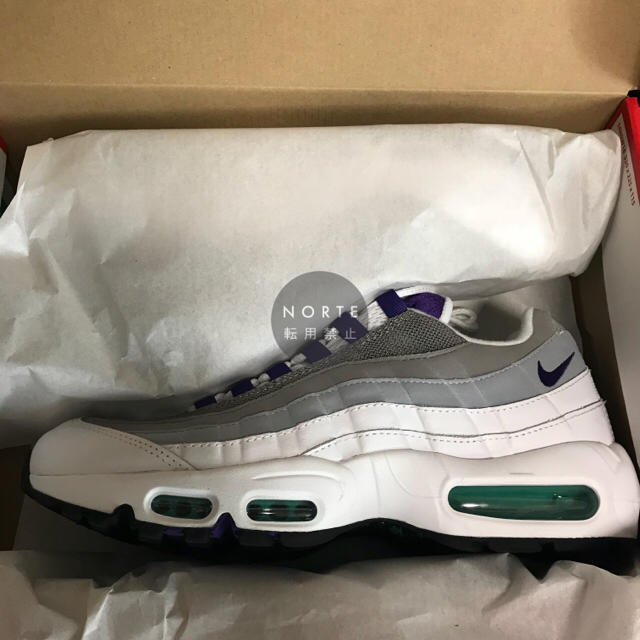 NIKE(ナイキ)の【新品送料込】27.5cm NIKE AIR MAX 95 グレープ メンズの靴/シューズ(スニーカー)の商品写真