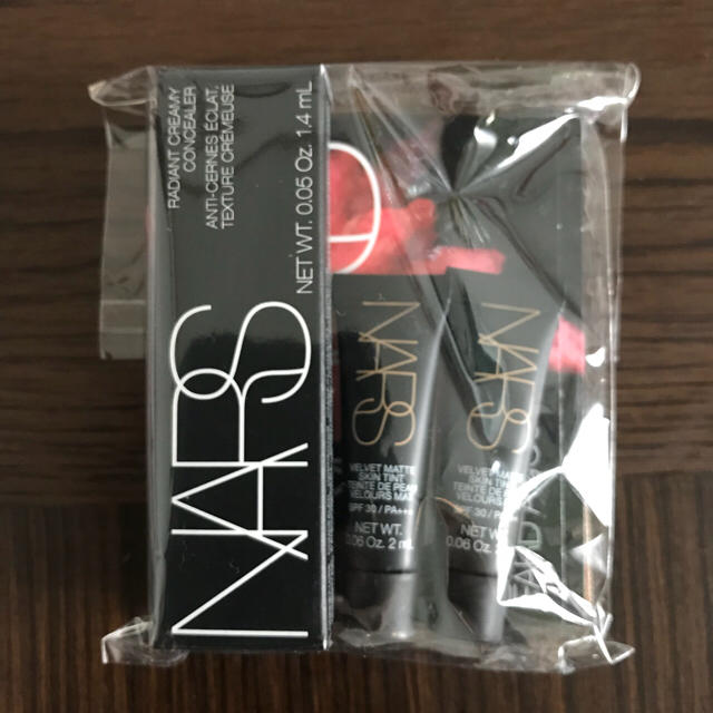 NARS(ナーズ)のナーズ  ミニボトル&サンプル セット コスメ/美容のキット/セット(サンプル/トライアルキット)の商品写真