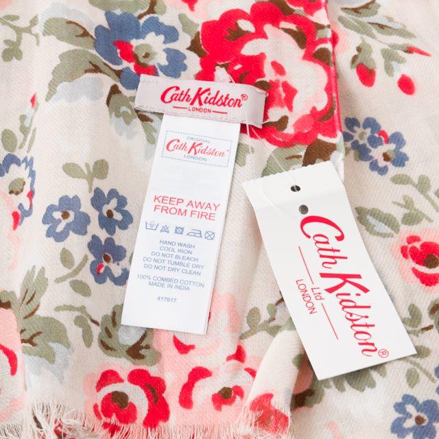 Cath Kidston(キャスキッドソン)の【新品タグ付き】キャスキッドソン 花柄ストール ショール ベージュホワイト レディースのファッション小物(ストール/パシュミナ)の商品写真