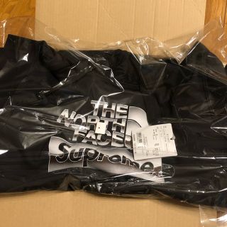 シュプリーム(Supreme)のSupreme X The North Face sweatshirt SS18(パーカー)