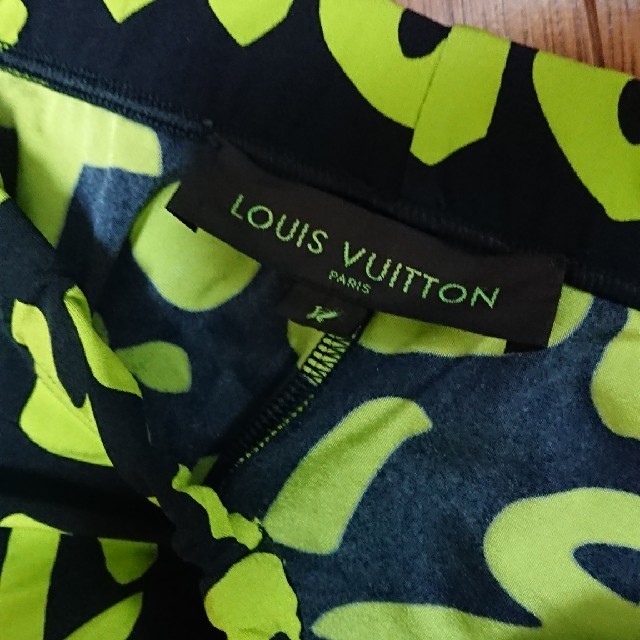 LOUIS VUITTON - ルイヴィトン グラフィティ レギンスの通販 by
