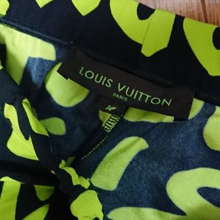 LOUIS VUITTON　グラフィティ　レギンス