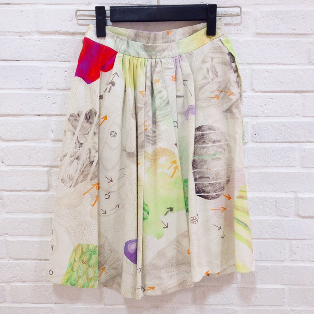 ohta(オータ)の美品☆ohta☆地図スカート レディースのスカート(ひざ丈スカート)の商品写真