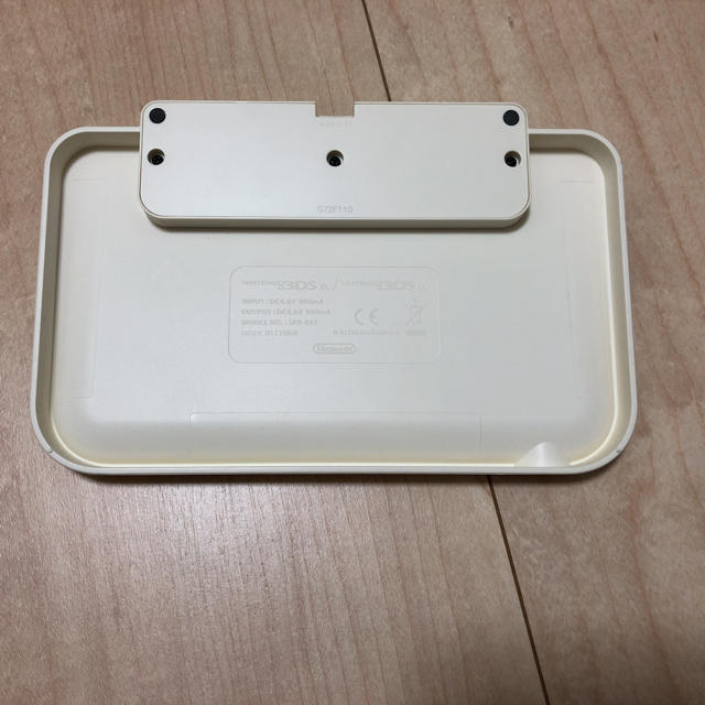 ニンテンドー3DS(ニンテンドー3DS)のニンテンドー 3DS LL 充電スタンド エンタメ/ホビーのエンタメ その他(その他)の商品写真