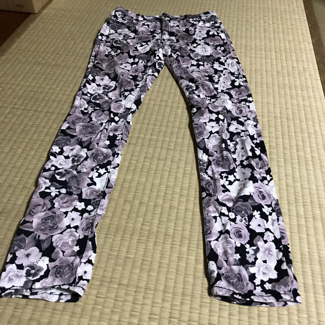 スキニーパンツ キッズ/ベビー/マタニティのキッズ服女の子用(90cm~)(パンツ/スパッツ)の商品写真