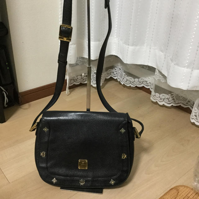 MCM(エムシーエム)のMCM ショルダーバッグ レディースのバッグ(ショルダーバッグ)の商品写真