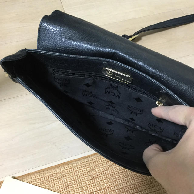 MCM(エムシーエム)のMCM ショルダーバッグ レディースのバッグ(ショルダーバッグ)の商品写真