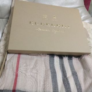 バーバリー(BURBERRY)のラン様専用バーバリー薄手ストール(ストール/パシュミナ)