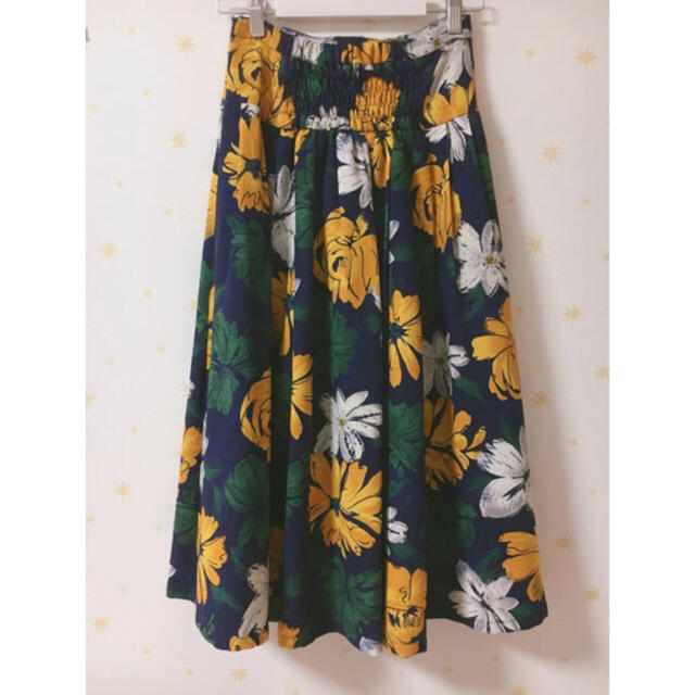 Lily Brown(リリーブラウン)のリリーブラウン  花柄スカート レディースのスカート(ひざ丈スカート)の商品写真