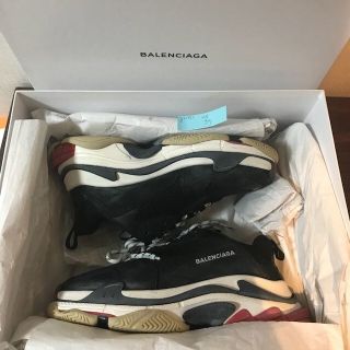 バレンシアガ(Balenciaga)の鑑定済確実正規品バレンシアガトリプルS黒赤43balenciagatriples(スニーカー)