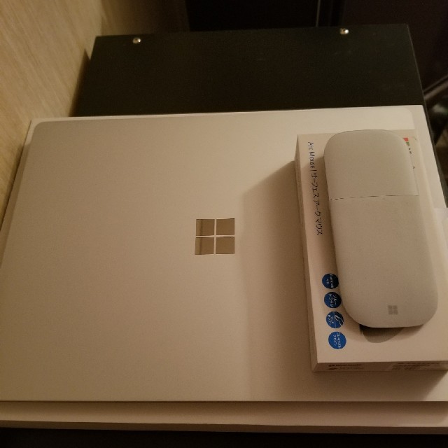 Surface to Air - Surface　laptop pro BOOK　256GB　SDD lte