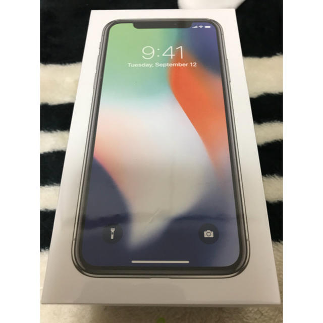 iPhoneX 64GB シルバー SIMロック解除済み