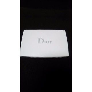 クリスチャンディオール(Christian Dior)のディオール スノールミナスパーフェクトファンデーション(ファンデーション)