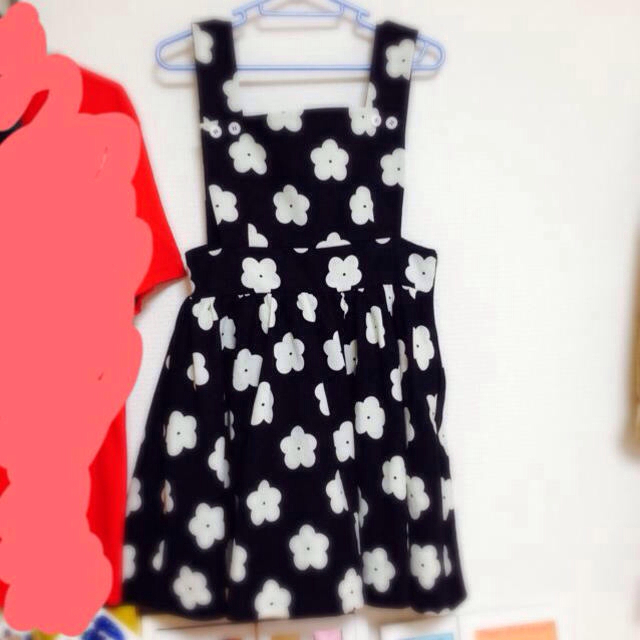 one spo(ワンスポ)のonespo 花柄 サロペット レディースのスカート(ミニスカート)の商品写真